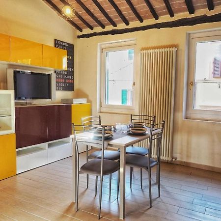 Contrada House By Francigenaapartments Сиена Экстерьер фото